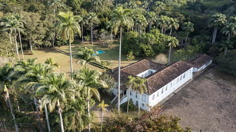 Srj004 - Large complex of 3 farms in Bemposta