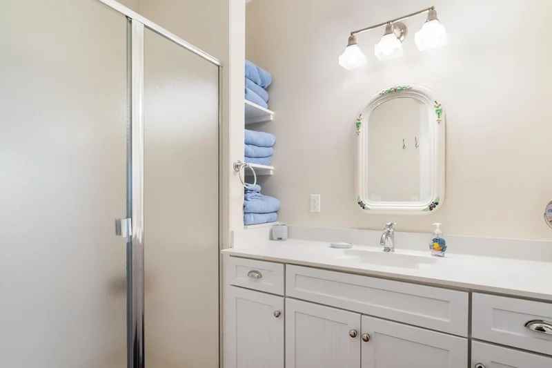 6613 Hillside Avenue, Indian River, MI 49749, Indian River, Michigan, United States. - Photo 24