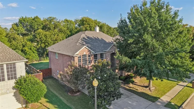 9212 Longview Drive, Plano, Texas, United States. - Photo 32