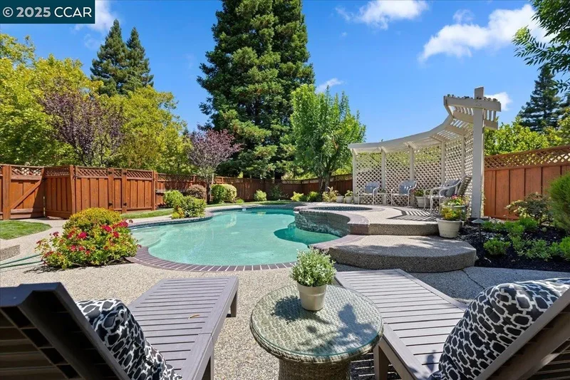 4101 Fox Creek Ct, Danville, California, United States. - Photo 2