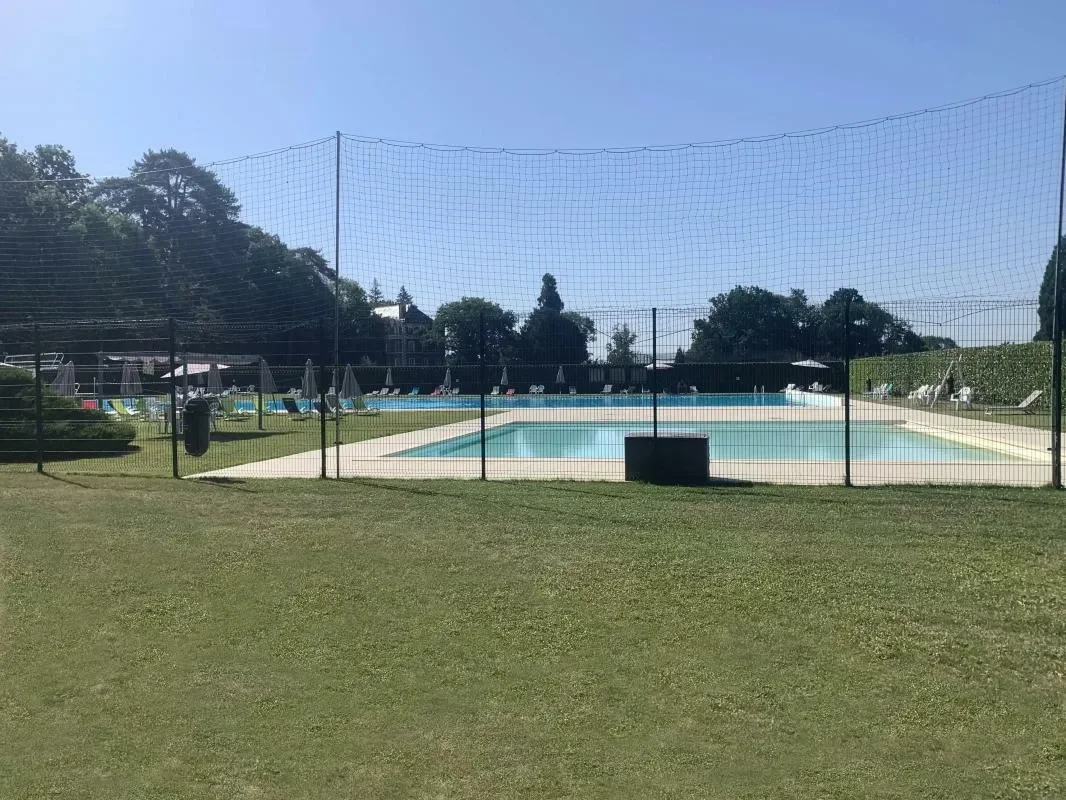 Brannay, Bourgogne-Franche-Comté, France. - Photo 12