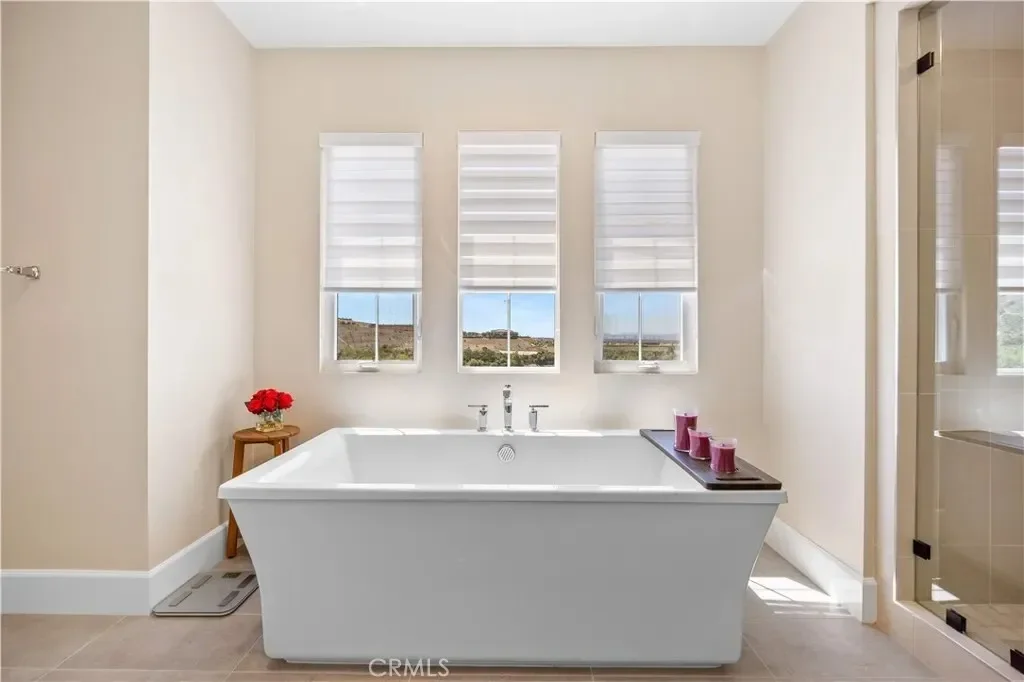163 Summerland, Irvine, California, United States. - Photo 10