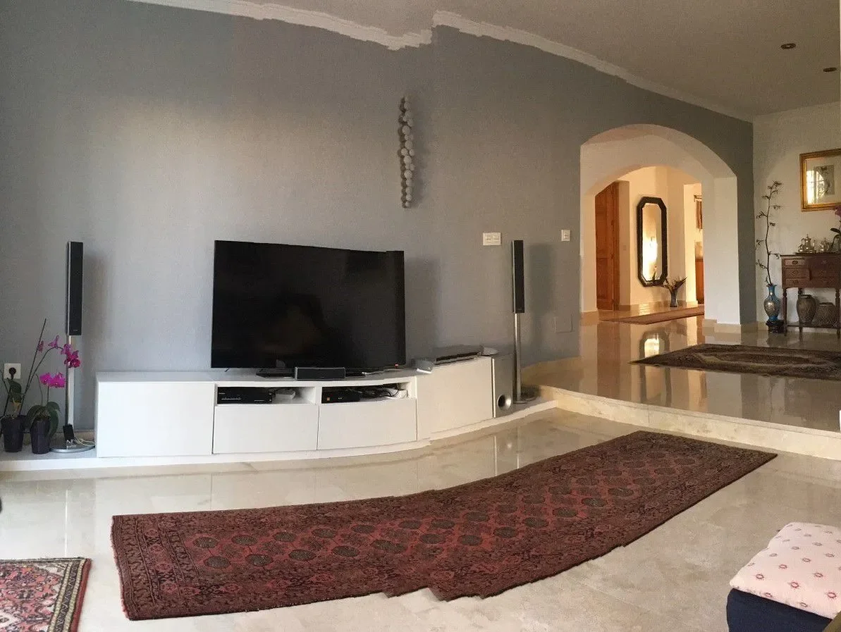Gallery photo 2
