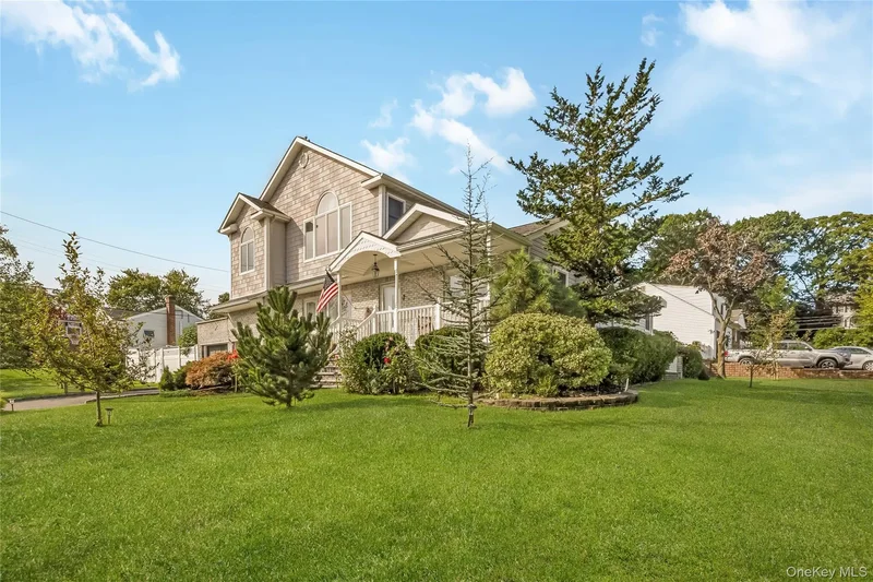 2 Hamilton Street, Farmingdale, NY 11735, West Babylon, New York, United States. - Photo 21