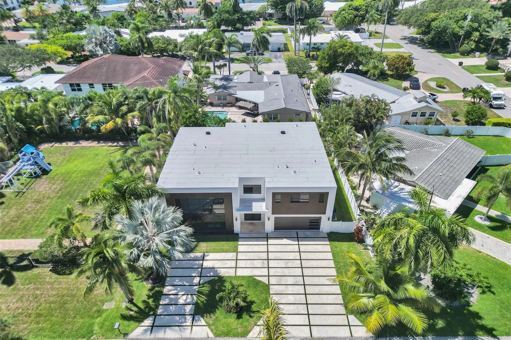 2728 NE 31st St, Lighthouse Point, Florida, United States. - Photo 50