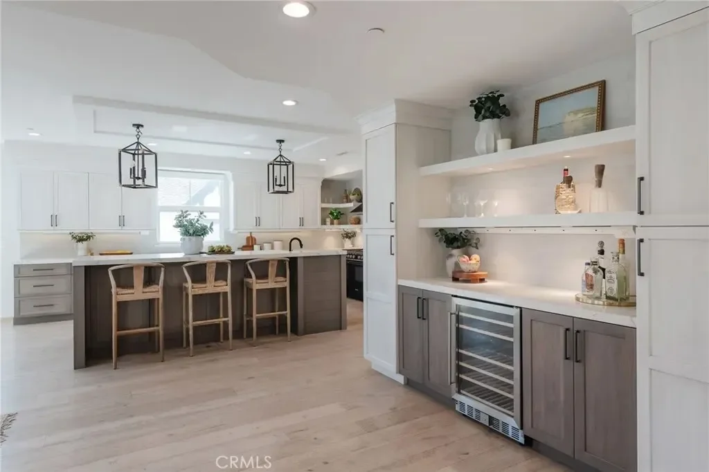 223 S Irena Avenue B, Torrance, California, United States. - Photo 8