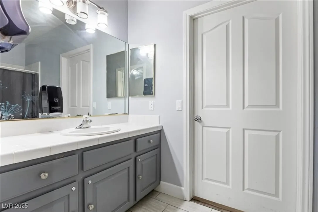 4300 Del Monte Avenue, Las Vegas, Nevada, United States. - Photo 22