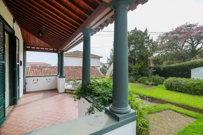 R. de Sant'Anna, 9500 Ponta Delgada, Portugal, Ponta Delgada (Sao Sebastiao), Azores, Portugal. - Photo 3
