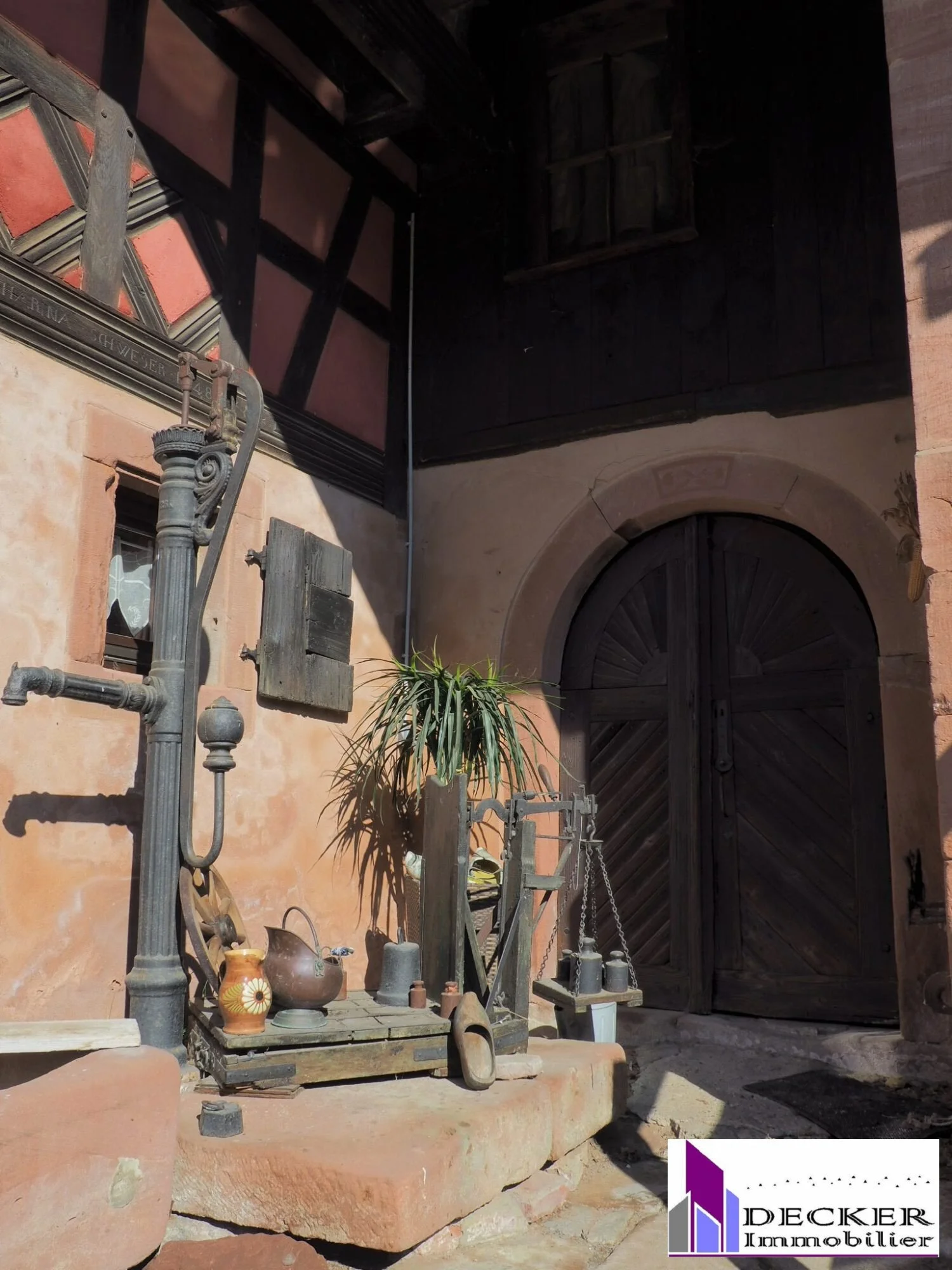 Exterior photo 8