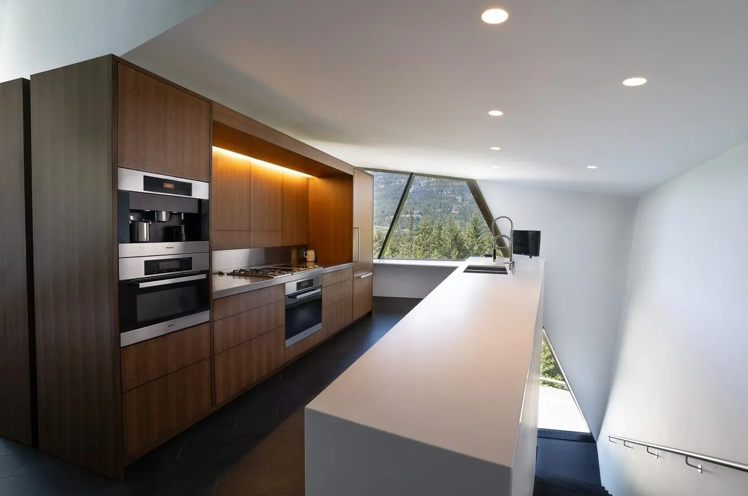Gallery photo 2