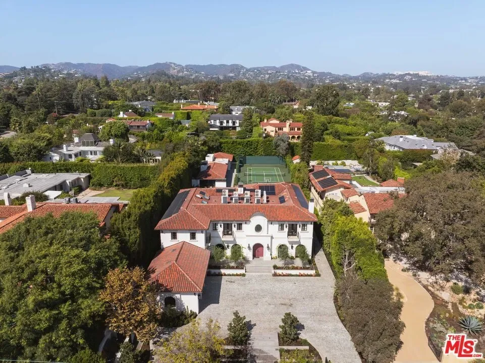 12745 Hanover Street, Los Angeles, California, United States. - Photo 34