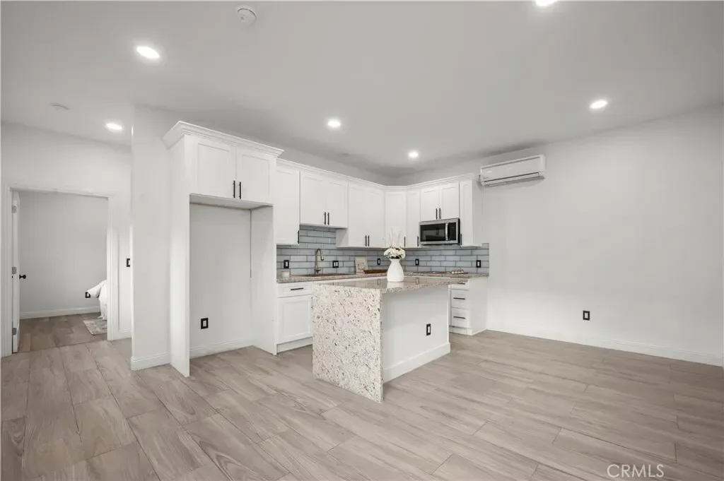 638 N Buttonwood, Orange, California, United States. - Photo 32