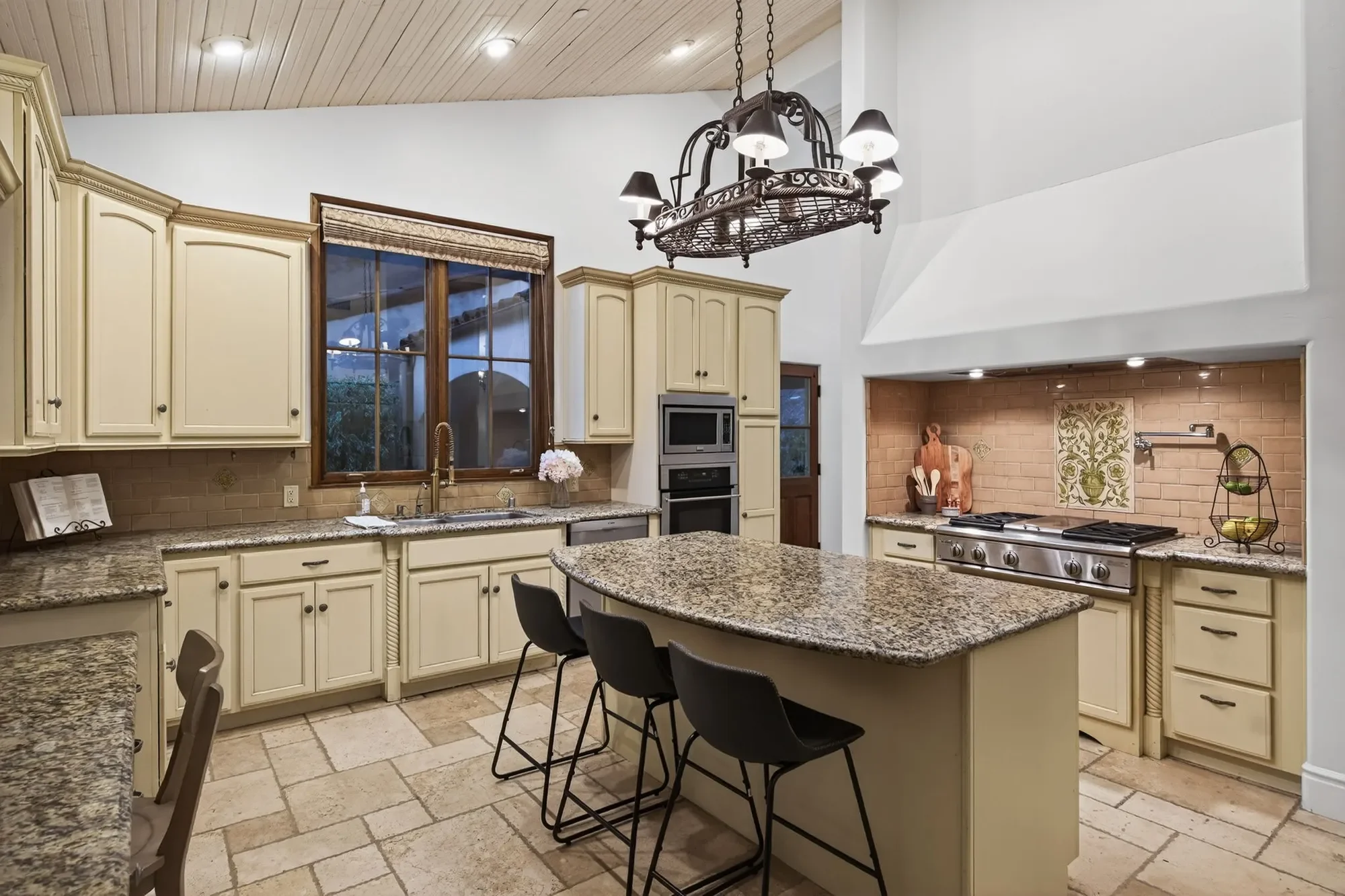 1560 Goodenough Road, Fillmore, CA 93015, Fillmore, California, United States. - Photo 55