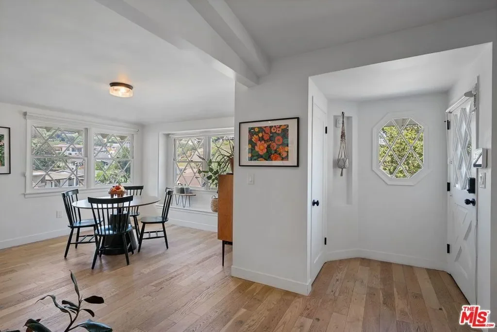 4406 Don Diablo Drive, Los Angeles, California, United States. - Photo 16