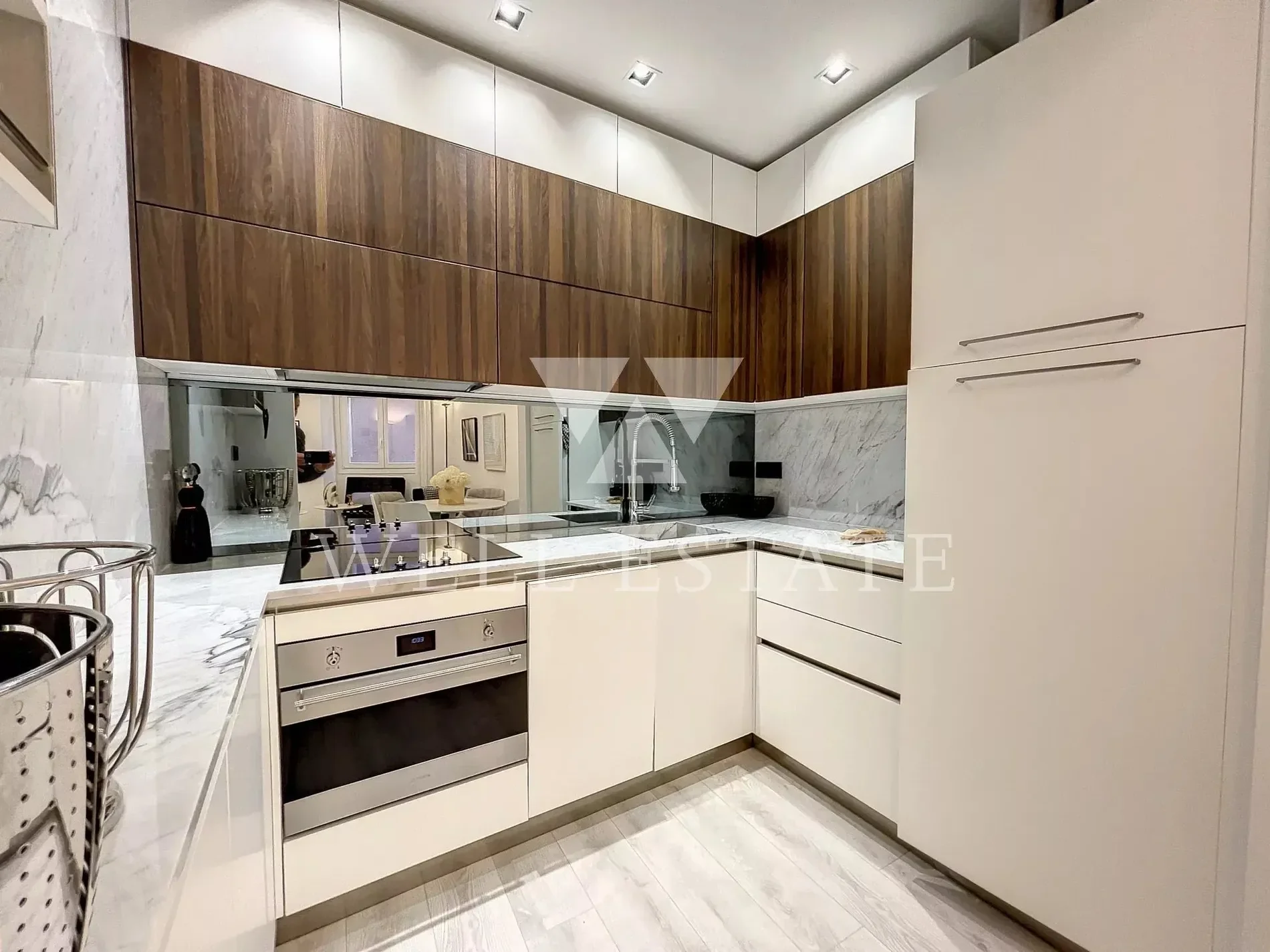 Gallery photo 2