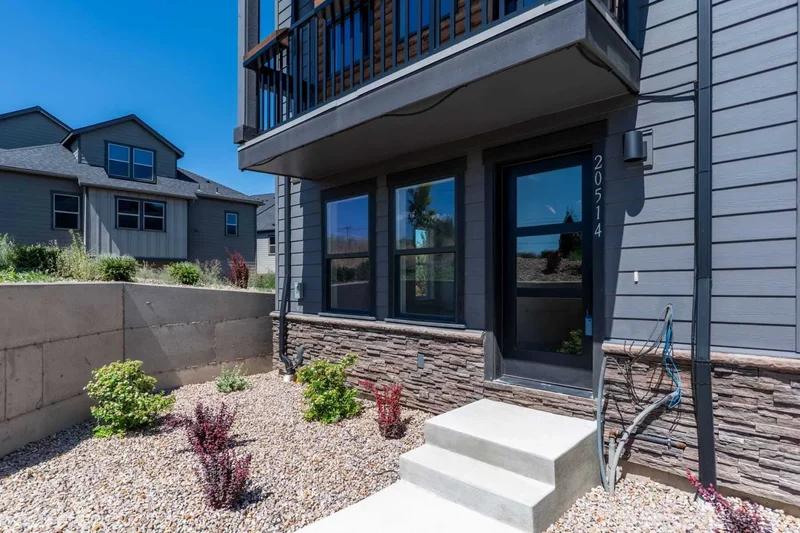 20514 NE Empire Avenue , Bend, OR 97701, Bend, Oregon, United States. - Photo 10