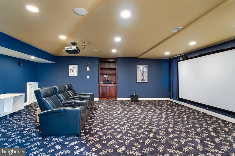 891 CHINQUAPIN RD, McLean, Virginia, United States. - Photo 57