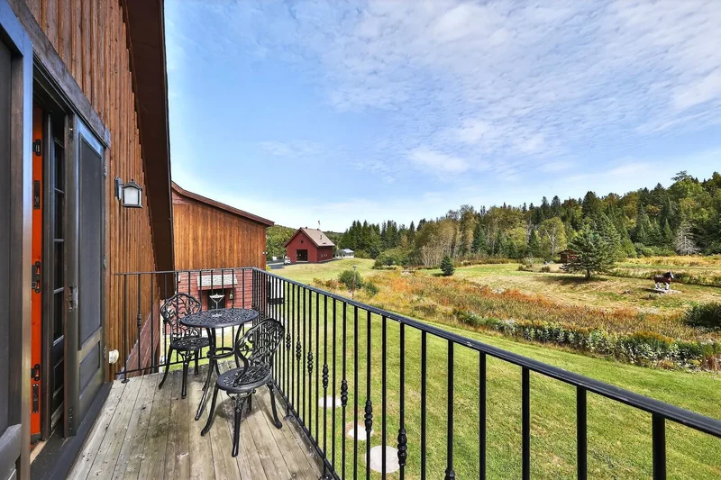 183 Ch. White, Arundel, Quebec, Canada. - Photo 12