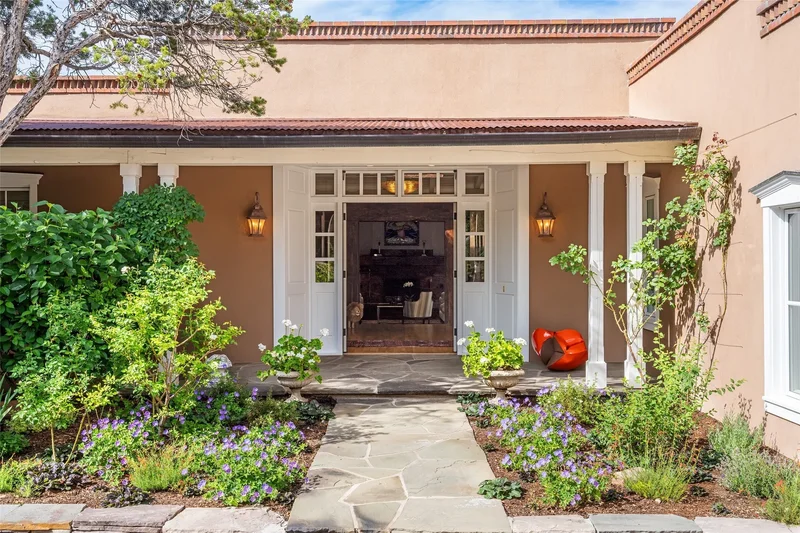 1057 Sierra Del Norte, Santa Fe, NM 87501, Santa Fe, New Mexico, United States. - Photo 19