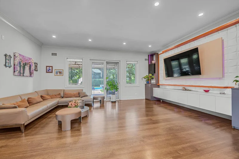 185 Dolphin Drive, Woodmere, New York, United States. - Photo 24