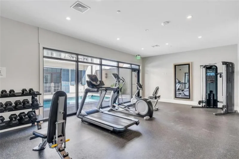 731 ST CHARLES Avenue 304, New Orleans, Louisiana, United States. - Photo 27