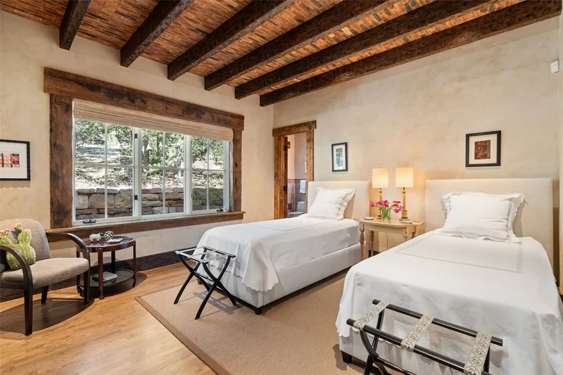 1057 Sierra Del Norte, Santa Fe, NM 87501, Santa Fe, New Mexico, United States. - Photo 29