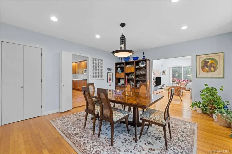 1 Willow Lane, Hewlett Harbor, New York, United States. - Photo 46