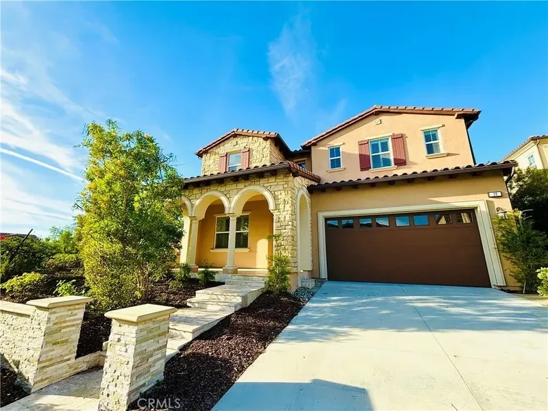 Single Family Residence in Lake Forest