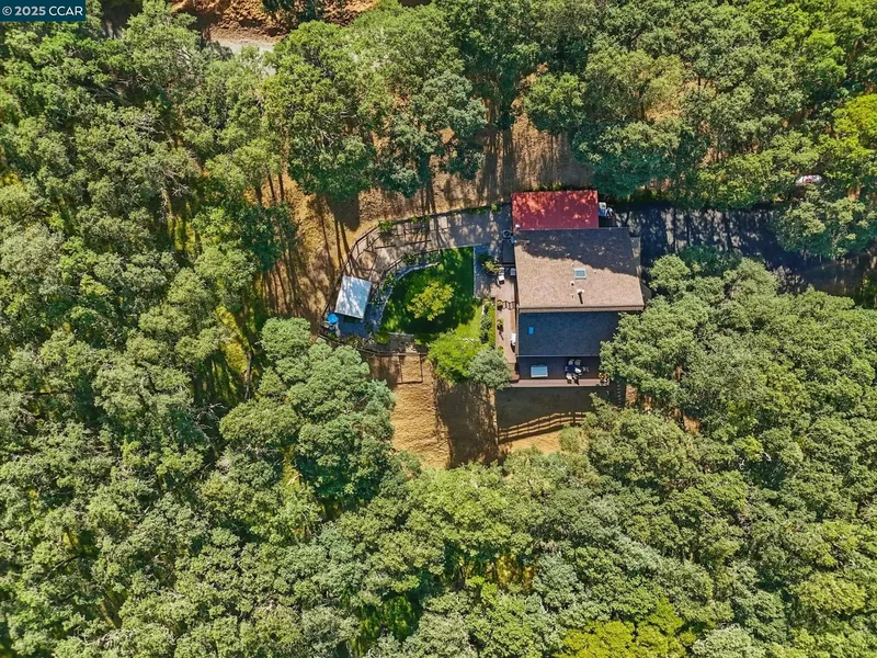 2000 Curry Canyon Rd, Clayton, California, United States. - Photo 2