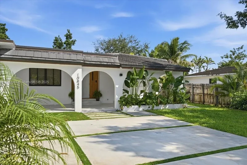 10845 Peachtree Dr, Miami, Florida, United States. - Photo 18
