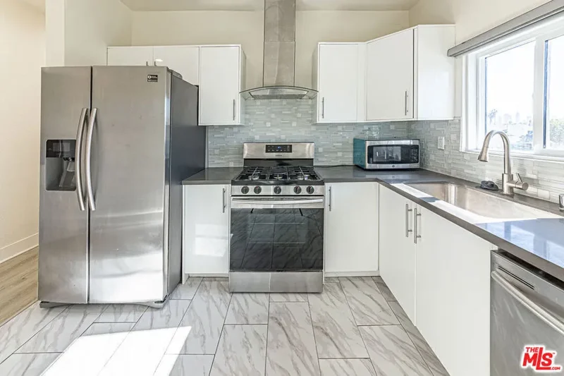 801 N Alexandria Avenue, Los Angeles, California, United States. - Photo 68