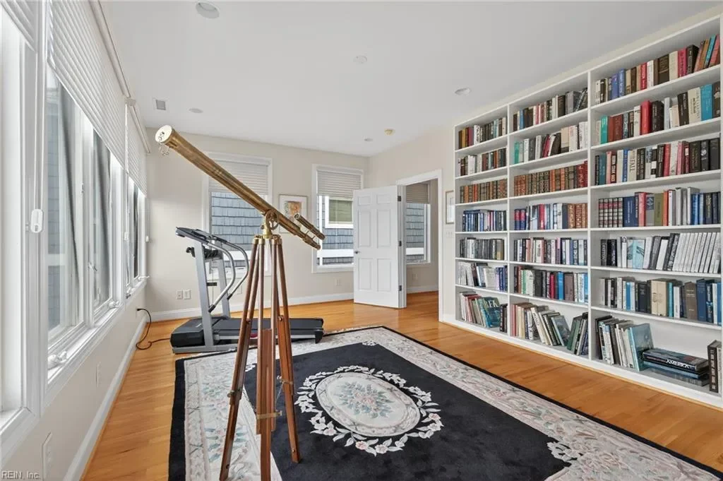 Gallery photo 10