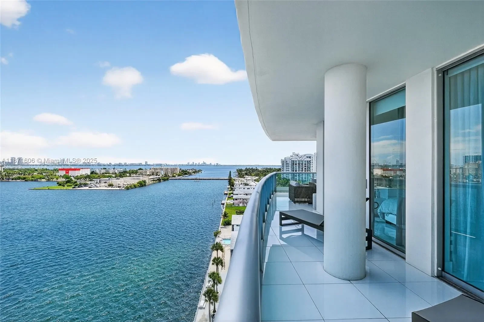 7935 East Dr 1104, Miami Beach, Florida, United States. - Photo 2