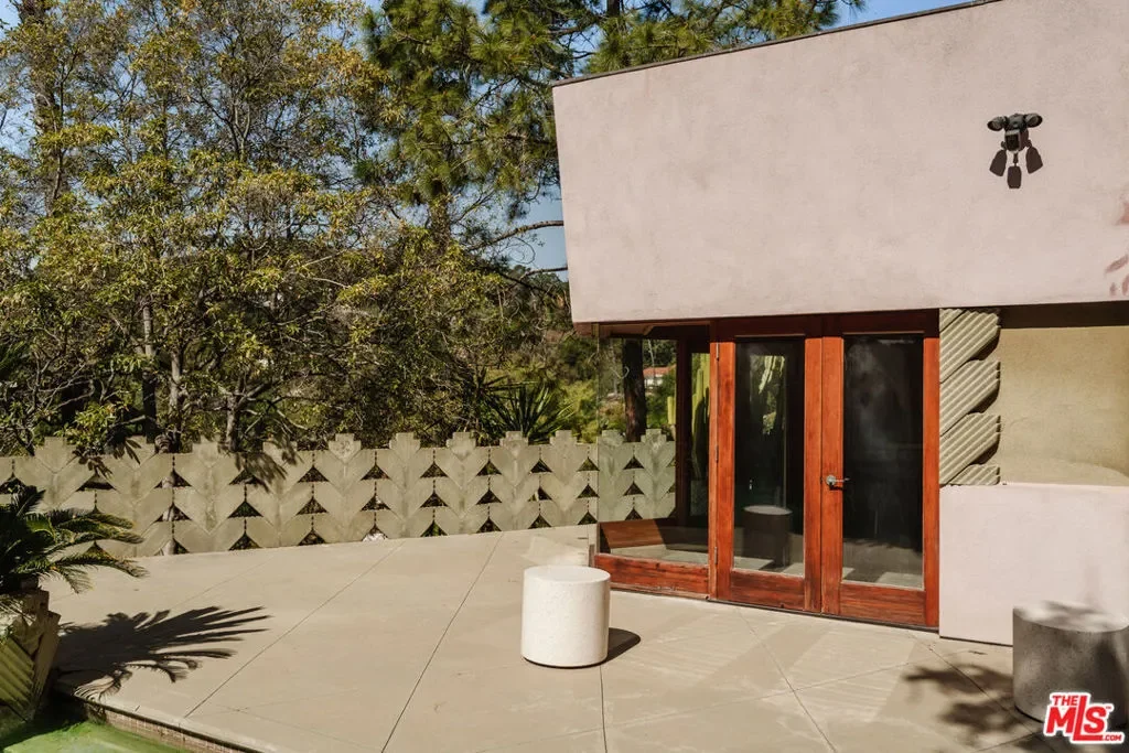 7017 Senalda Road, Los Angeles, California, United States. - Photo 12