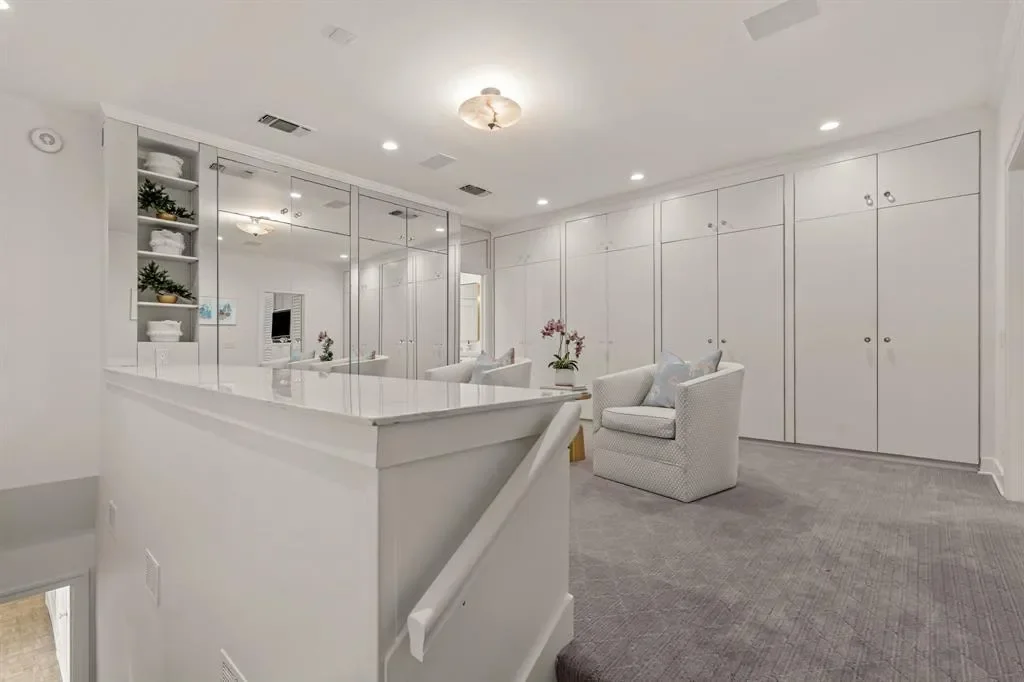5849 Merrymount Road, Fort Worth, Texas, United States. - Photo 24