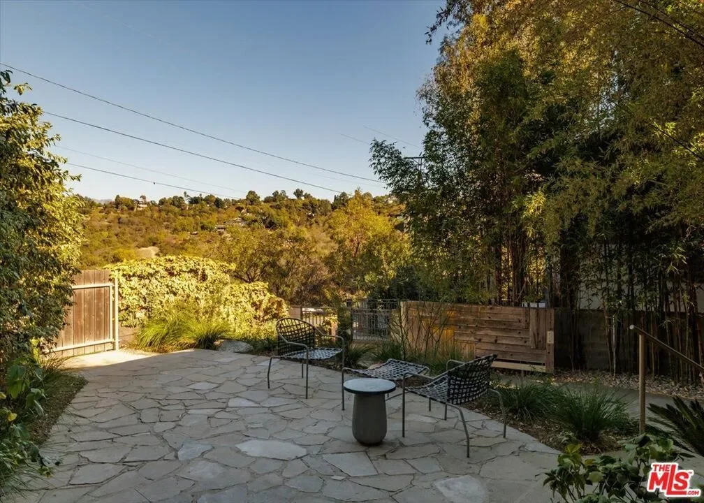 1358 Killarney Avenue, Los Angeles, California, United States. - Photo 37