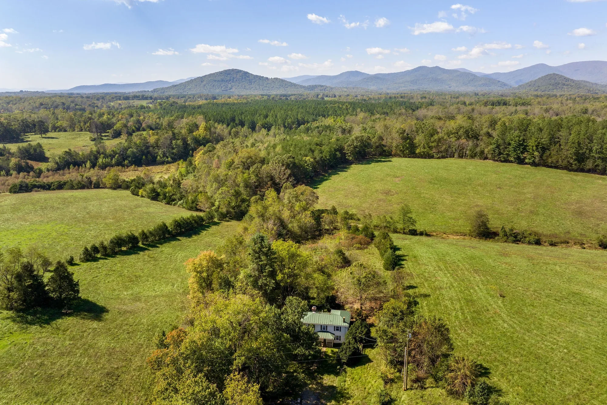 955 Simmons Gap Rd, Dyke, VA 22935, Dyke, Virginia, United States. - Photo 9