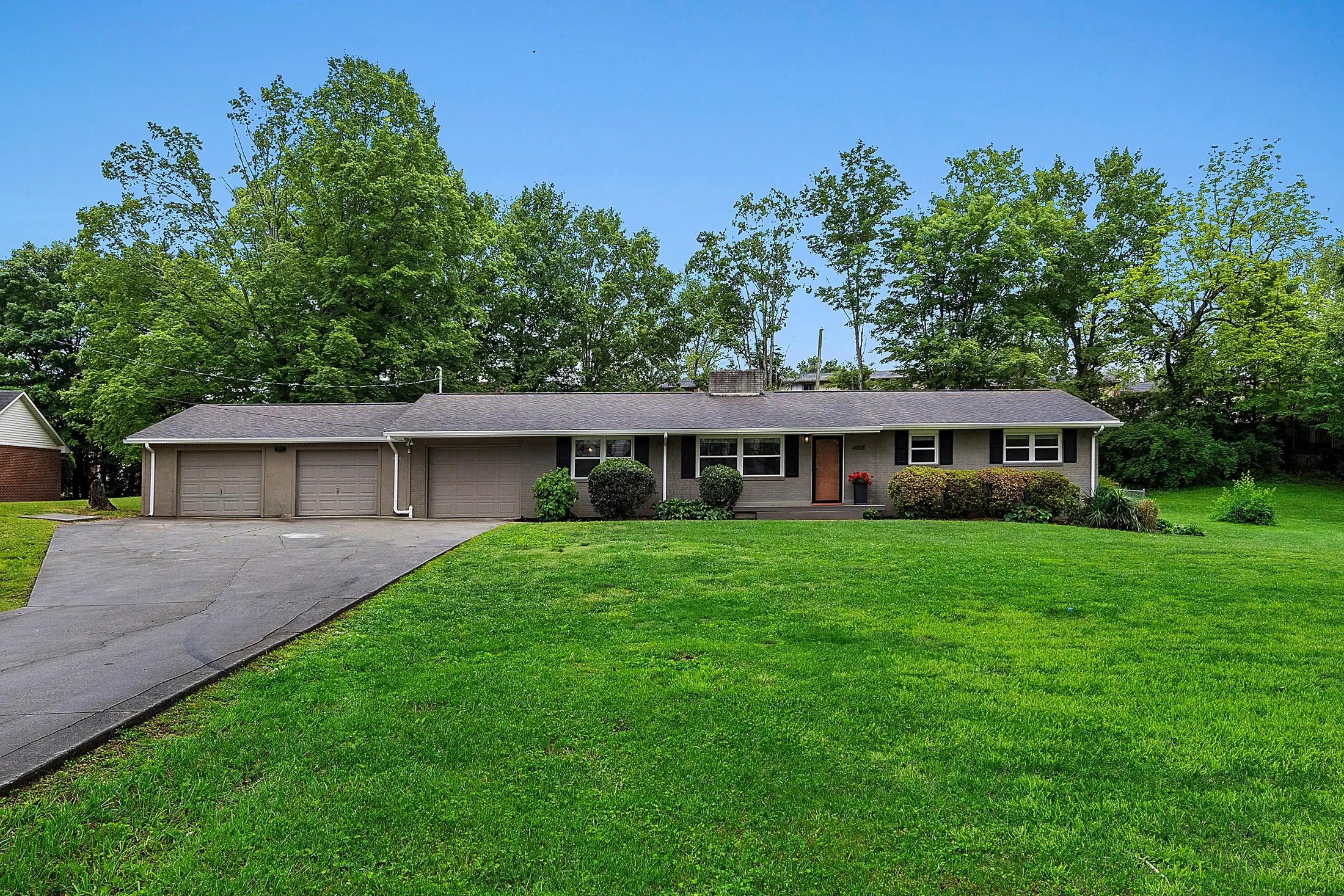 4908 Lonas Drive , Knoxville, TN 37909, Knoxville, Tennessee, United States. - Photo 30