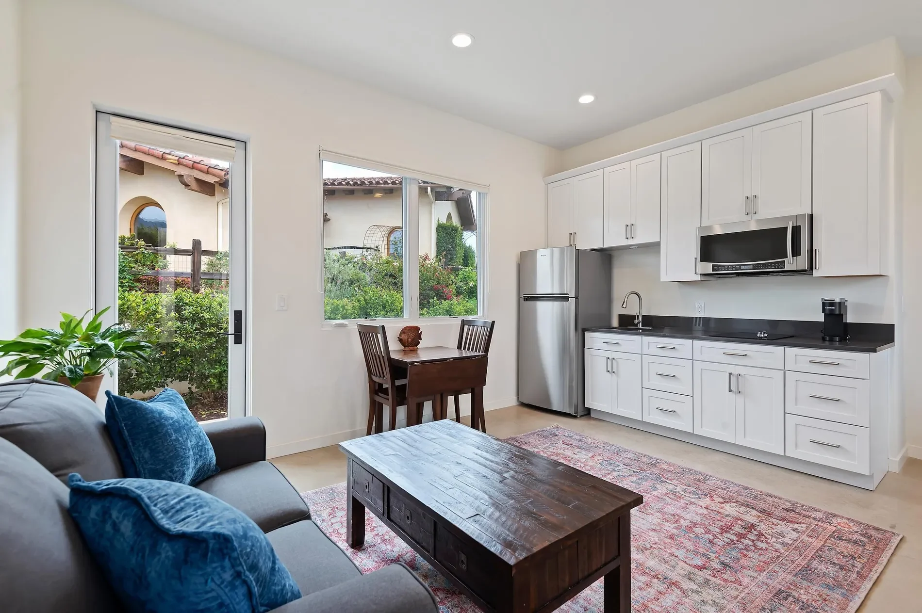 1367 Via Veneto, Santa Barbara, California, United States. - Photo 26