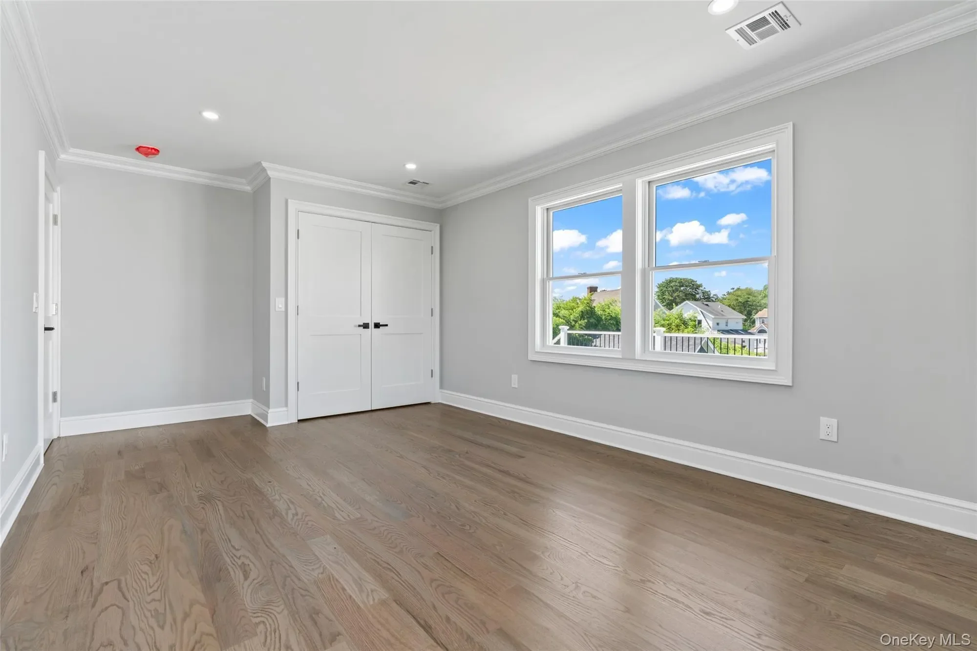 7 S Bay Avenue, Bay Shore, NY 11706, Bay Shore, New York, United States. - Photo 15