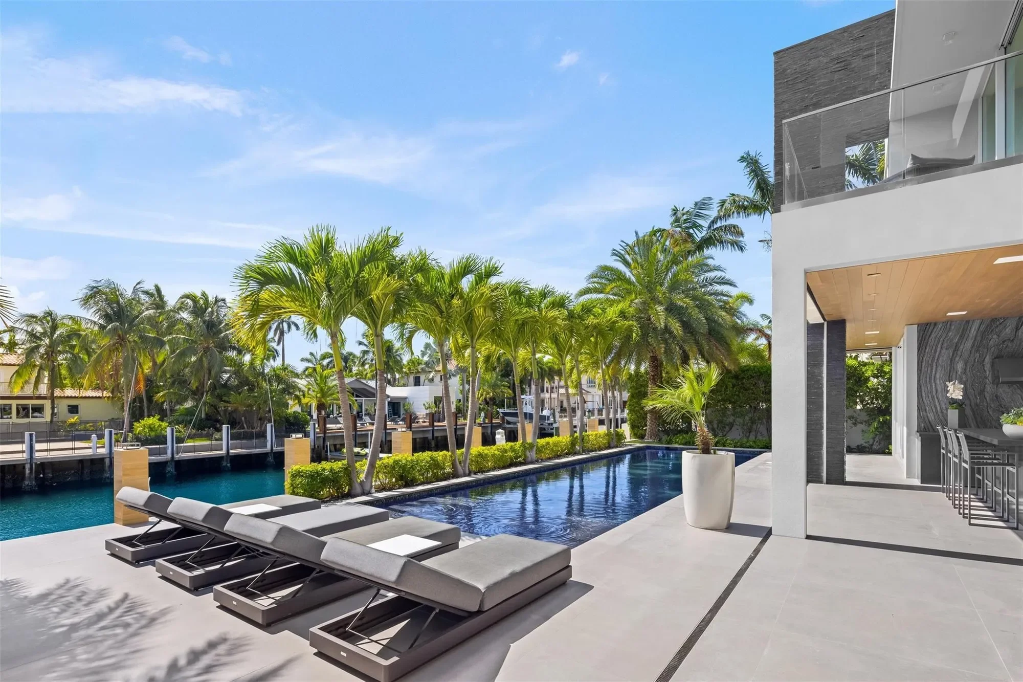 650 Royal Plaza Dr, Fort Lauderdale, FL, Fort Lauderdale, Florida, United States. - Photo 35