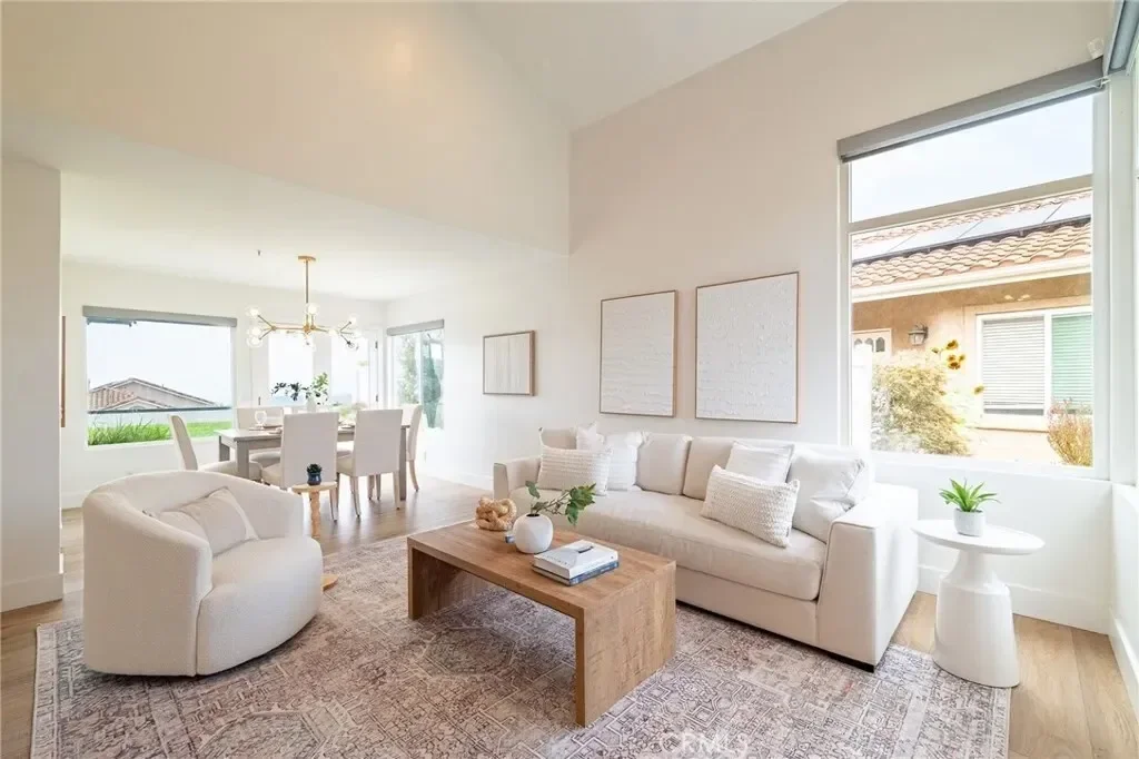 27 Burriana, San Clemente, California, United States. - Photo 2