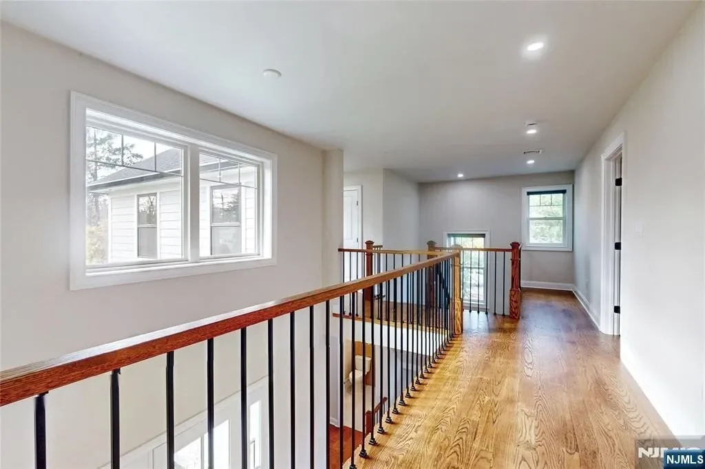 Gallery photo 4