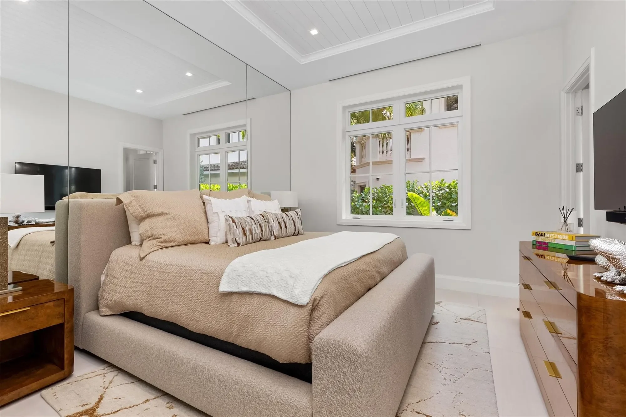 2520 Del Lago Dr, Fort Lauderdale, Florida, United States. - Photo 66
