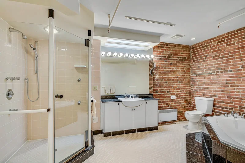 373 Rue St-Paul O. #3, Montréal, Quebec, Canada. - Photo 13