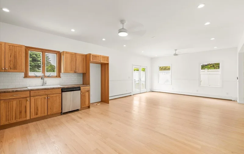 8 Maple Street, Roslyn Harbor, New York, United States. - Photo 7