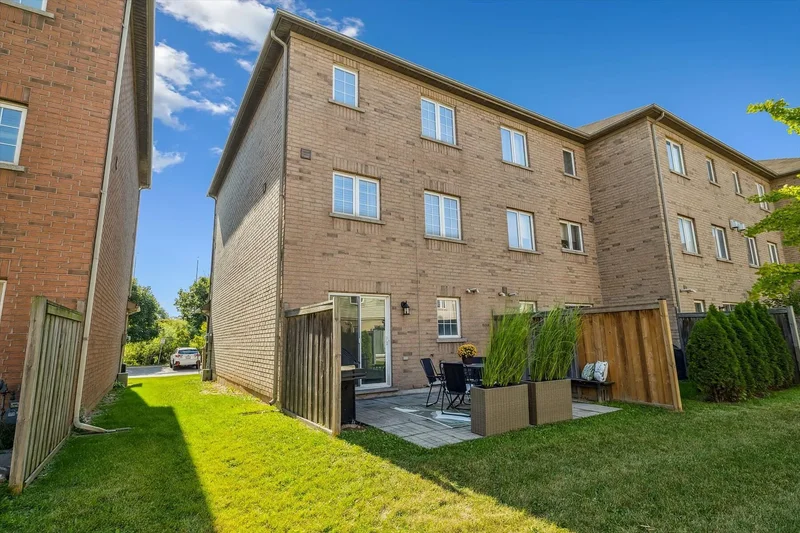 470 Beach Blvd.  69 Hamilton, Ontario, Hamilton, ON L8H 6X2, Hamilton, Ontario, Canada. - Photo 19