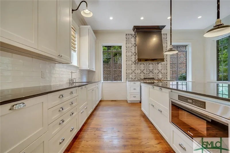 302 E 46th Street, Savannah, Georgia, United States. - Photo 28