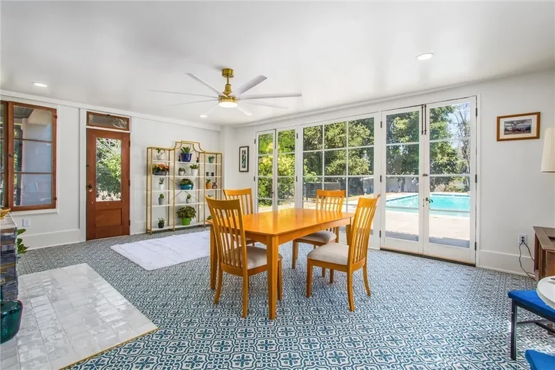 24 W Hilton, Redlands, CA 92373, Redlands, California, United States. - Photo 17