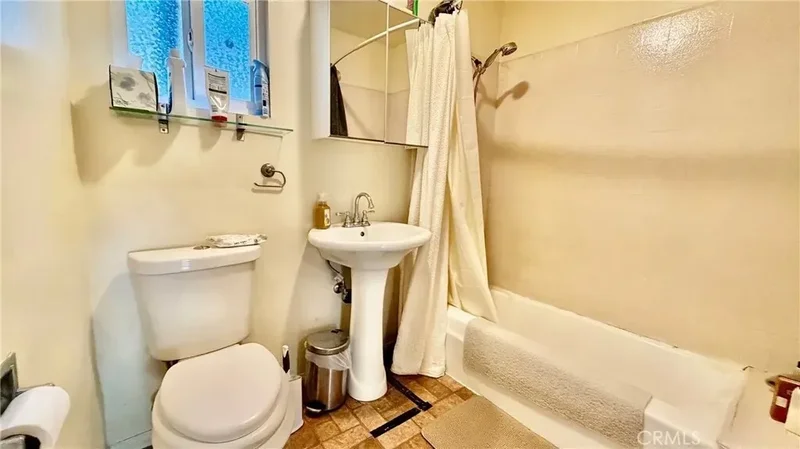 843 Laveta Terrace, Los Angeles, California, United States. - Photo 17